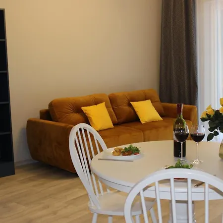 ゲストハウス Apartament Orange Sun Nr 5 ポビエロボ