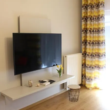 Apartament Orange Sun Nr 5 ゲストハウス ポビエロボ