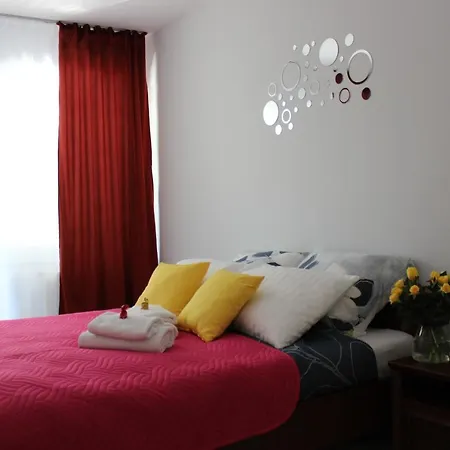 Apartament Orange Sun Nr 5 ポビエロボ